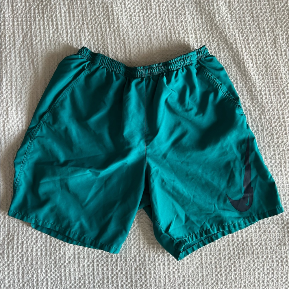 Nike Challenger Shorts READ DESCRIPTION